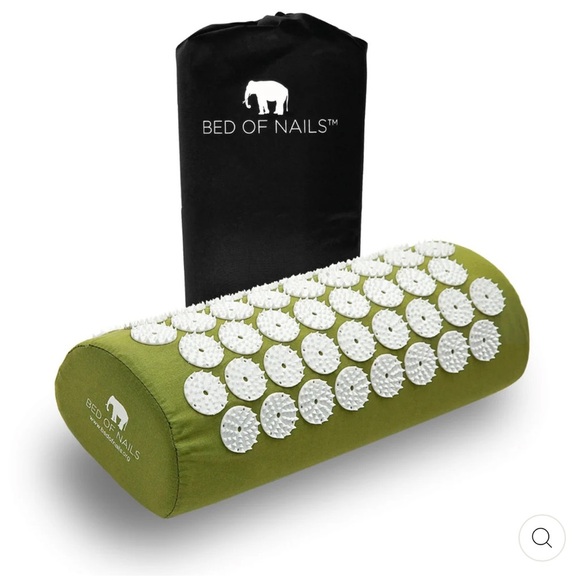 BED OF NAILS Bon Pillow Acupressure Green White NWOT Circulation Relaxation - Picture 1 of 8